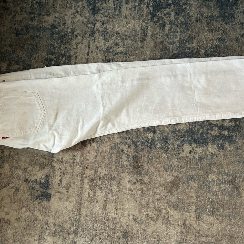 Levi's Men's Relaxed Jeans in White